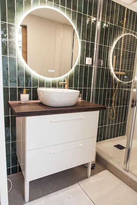 Apartament L'Escapade-Hypercentre-Parking Prive-Refait A Neuf Châteauroux Zewnętrze zdjęcie